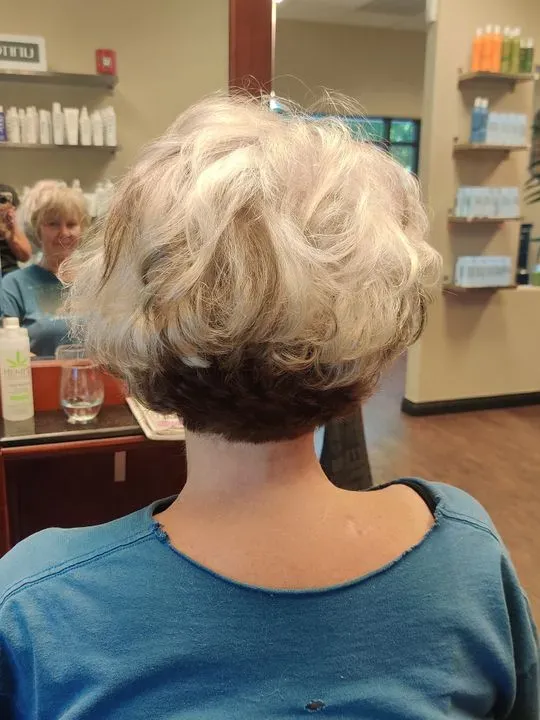 https://cdn.salonspotlight.com/photos/v5m8h8TGMTK7aP1f0V51/7277baac-b0f4-4336-bbf8-b37bc1e01ecb_720x720