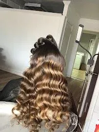 https://cdn.salonspotlight.com/photos/v8D54pBNmxClFFuWYYu0/2d35080e-23c7-40f4-bb7b-ad7ba601e4e9_720x720