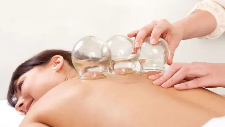 https://cdn.salonspotlight.com/photos/v9km06vvd0NXRljWPXpz/10cbe2f4-71bc-44bf-9c58-b5685f23479a_720x720