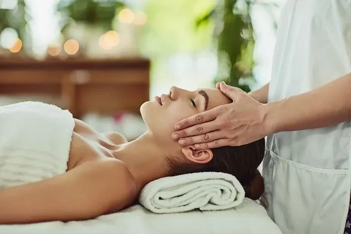 https://cdn.salonspotlight.com/photos/v9km06vvd0NXRljWPXpz/41dfed9b-b61b-4d61-9cef-929d3244ab54_720x720