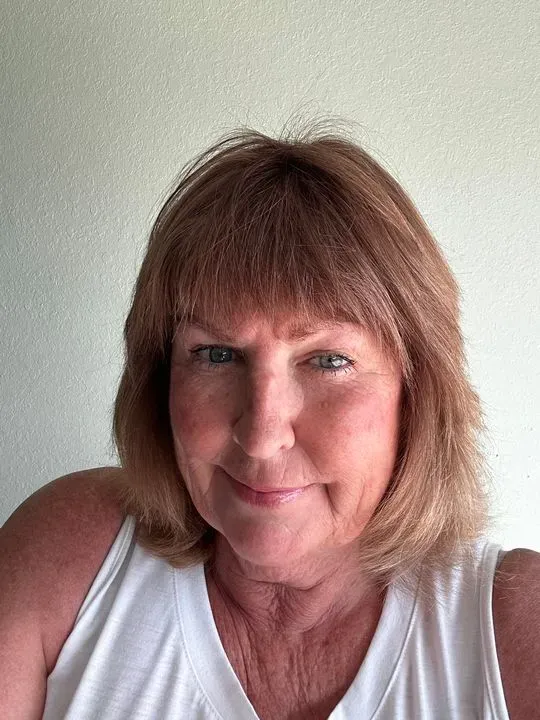 https://cdn.salonspotlight.com/photos/vAfo3nrZaeO5xYYAWmVu/53c68ff4-028d-40d1-8dd9-fbe78ced8161_720x720