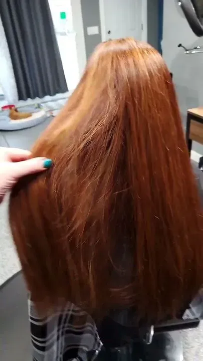 https://cdn.salonspotlight.com/photos/vFiuqTB2w6sPsn845oY1/4b0319c3-5260-4250-a152-3f5ac5566593_720x720