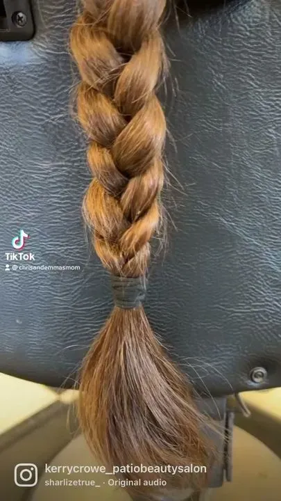 https://cdn.salonspotlight.com/photos/vG5P6gYjHjLSz6njZu8a/1a3208ef-f261-4a8f-846b-f01811110116_720x720