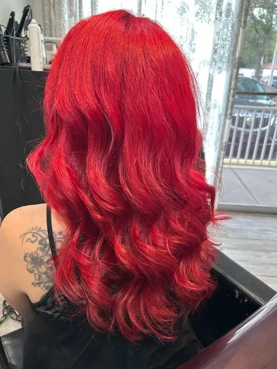 https://cdn.salonspotlight.com/photos/vGyXuSlCQcp4IMkq8aif/9f0a4547-eaa1-4069-a919-0be962b7d1d6_720x720