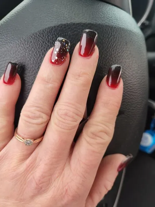 https://cdn.salonspotlight.com/photos/vM8Xx2NwhzNGKgcprEo9/654b16dc-ff79-49c0-83da-c984e69ce733_720x720