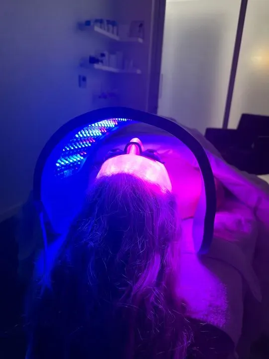 https://cdn.salonspotlight.com/photos/vQ81q9bylwc6SooQ0oHs/90b35319-ba19-4342-9d73-bb81c2e8de70_720x720