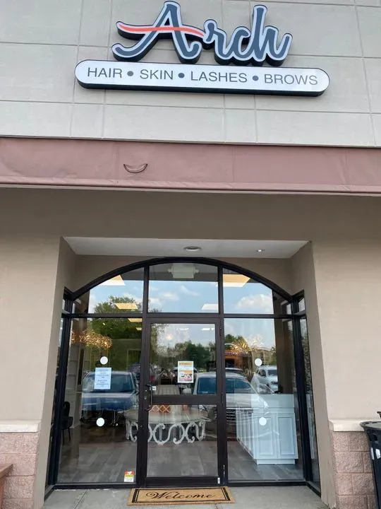 https://cdn.salonspotlight.com/photos/vRPBxNYjnvYWhPdocsnw/3a24ba6a-3274-4850-8c06-7071e0dcbcde_720x720