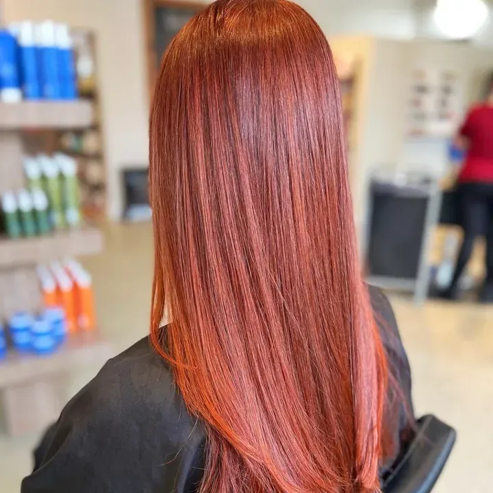 https://cdn.salonspotlight.com/photos/vWHsPm0R0OwmNR41pkGc/d3bdafd5-1c73-46bc-94b8-318919f4be15_720x720