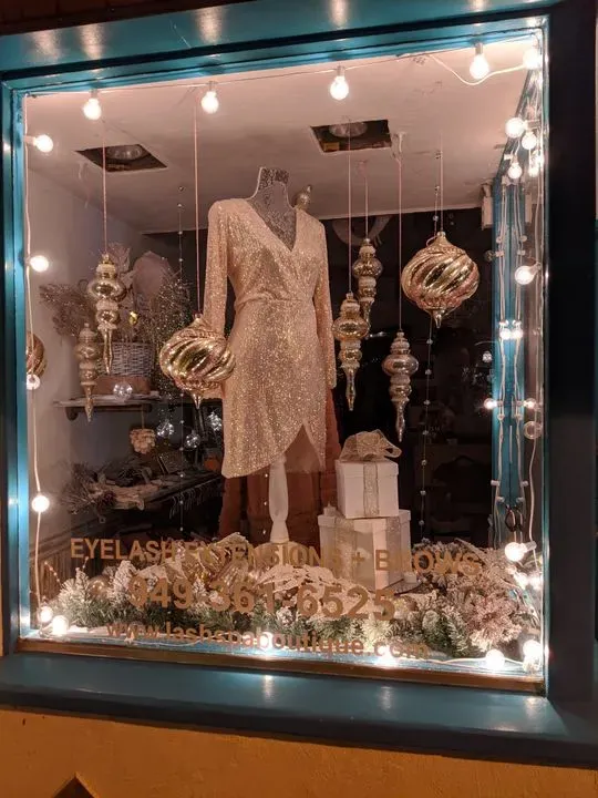 https://cdn.salonspotlight.com/photos/vZjvkupDW0GXpUn2fT8f/cb6158ab-3576-4a1e-ace5-fb88337c717b_720x720