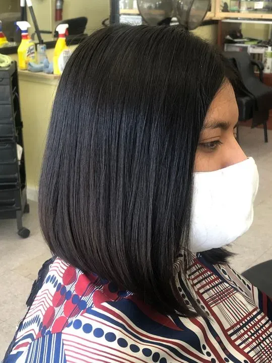 https://cdn.salonspotlight.com/photos/vbhhFzketHD7gTJ8ErSE/4931f513-2f62-4e4d-a526-6b3d11d6b4af_720x720