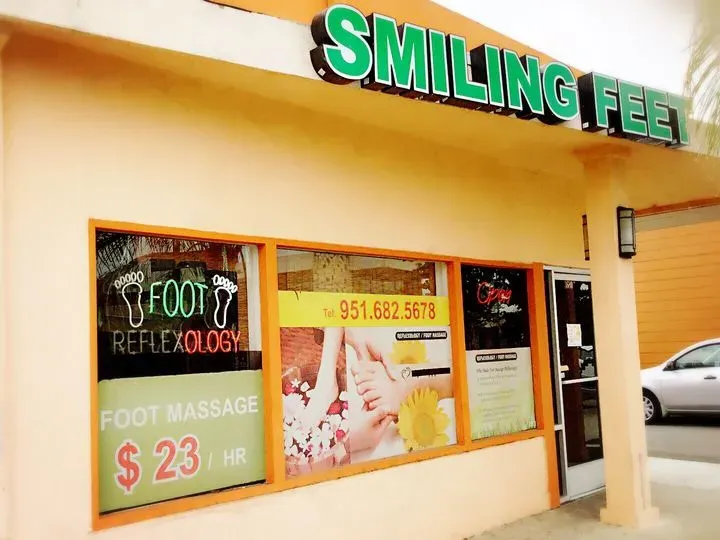 https://cdn.salonspotlight.com/photos/vdpB0GvHqeFJ8pfk7f4h/6e86f301-1b29-439d-8136-33f20ba5df08_720x720