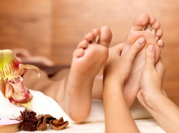 https://cdn.salonspotlight.com/photos/vdpB0GvHqeFJ8pfk7f4h/9220bae2-0779-4efb-889a-fadf1462f56d_720x720