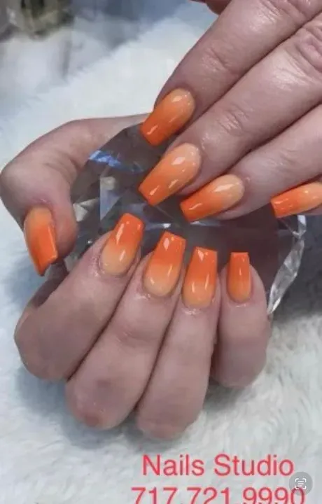 https://cdn.salonspotlight.com/photos/vkYKuVMjywoQz2szqbPx/12248dfb-e84a-48ce-b82c-1d1eab50b85e_720x720