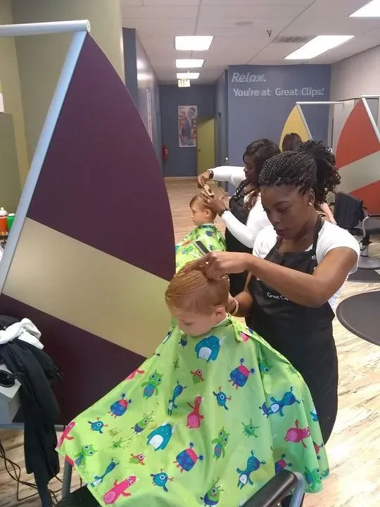 https://cdn.salonspotlight.com/photos/vlSPulVTRNPtpRBYIYQ9/72a524d9-9c3f-45ae-9c7a-90a8ed3f009e_720x720