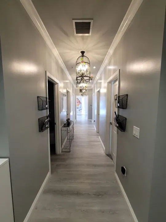 https://cdn.salonspotlight.com/photos/vn1ViAb8DGzhYMyHjVAB/27b17d8b-7abb-4ee9-8bbd-b2111d76e0dd_720x720