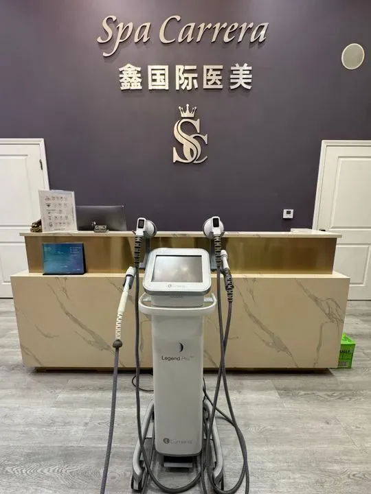https://cdn.salonspotlight.com/photos/vn1ViAb8DGzhYMyHjVAB/c369882d-f03e-4f22-b563-7d4143a3054f_720x720