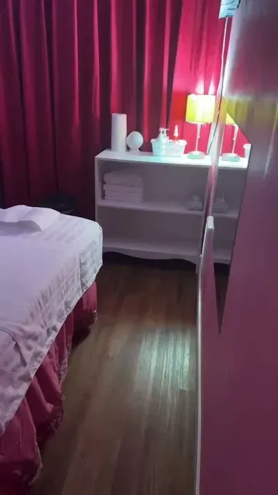 https://cdn.salonspotlight.com/photos/voIkGk4S5RSLpyERPSKQ/a669fa3a-2470-46df-8fe6-3101f611f859_720x720