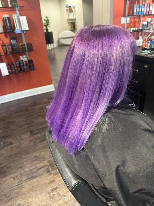 https://cdn.salonspotlight.com/photos/vqZqNXIyoSgZ86FRQVra/f7819b58-c0cb-4111-bfbc-1099ff0ffa77_720x720