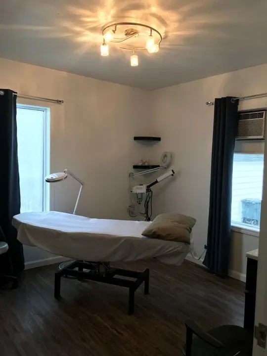 https://cdn.salonspotlight.com/photos/vvnOION0vjXRJF5LzzWJ/4cf17445-1190-4d17-abac-d3ad5e50a827_720x720