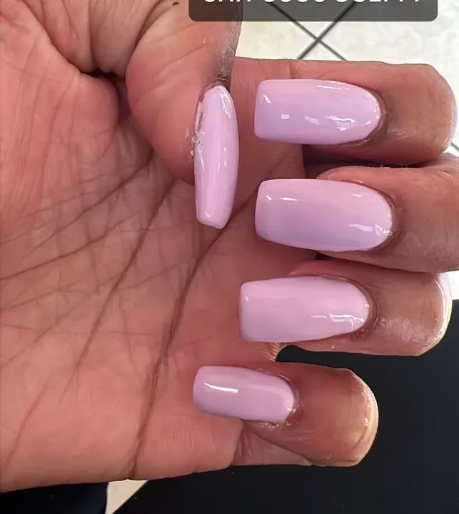 https://cdn.salonspotlight.com/photos/vw09UKiezGe4ehJnlVhT/65da8016-cc97-4c03-8881-6698f95a5c3a_720x720