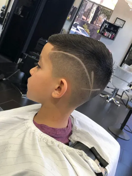 https://cdn.salonspotlight.com/photos/vyOvMLpan589u1iSkd6Z/4d86502a-190c-49aa-9887-234ffd1c3f91_720x720