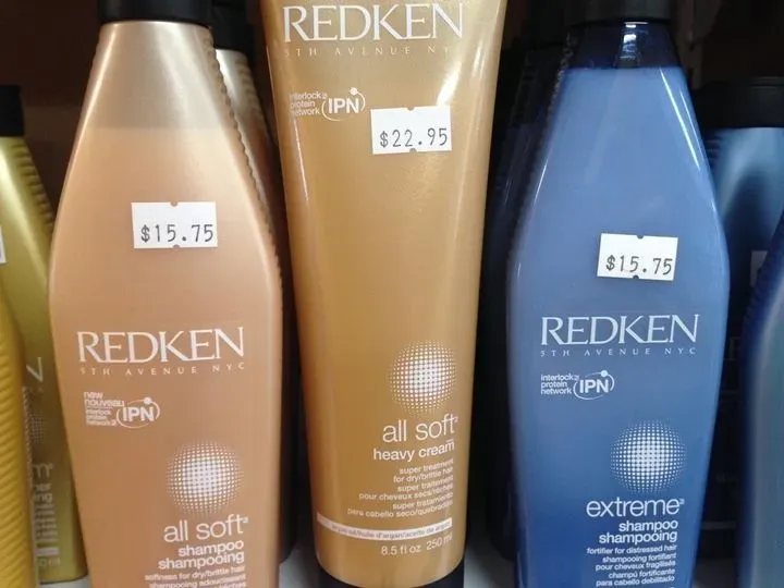 https://cdn.salonspotlight.com/photos/w1Pc2FI9hhbjSh8p18BY/616a4a0a-b84d-45c3-a26c-7d722ac5a552_720x720
