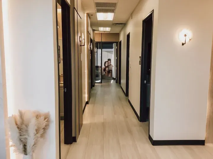 https://cdn.salonspotlight.com/photos/w5AAS79Xuu6j2AL5NTu1/73501b6a-fd17-431c-a88e-753b12b42f3f_720x720