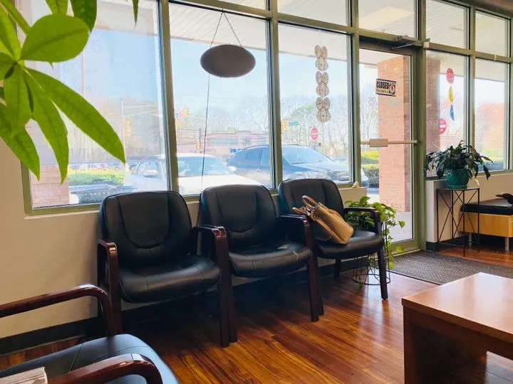 https://cdn.salonspotlight.com/photos/w9BBJdeN1qIPYWfRf2Sc/e6da1af9-bd3f-4b22-bbfd-bf6c725722c7_720x720
