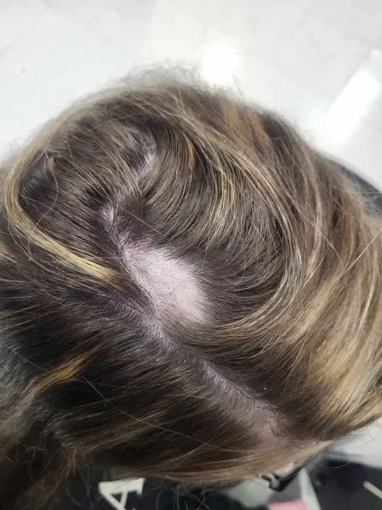 https://cdn.salonspotlight.com/photos/w9GSg7kkUSomBssimy7b/a0ca2198-6315-469e-8302-f7246586e34e_720x720