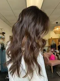 https://cdn.salonspotlight.com/photos/wCSRthNHDhAKiJ0iHZHd/cb238fd5-fa24-4492-b01a-5f5f936dacf8_720x720