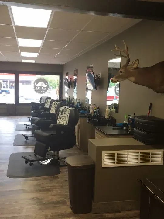 https://cdn.salonspotlight.com/photos/wFG5fs5U01Ha0kcjq6hY/5a35ff23-bc12-457c-8e18-8f0dca9d81dc_720x720