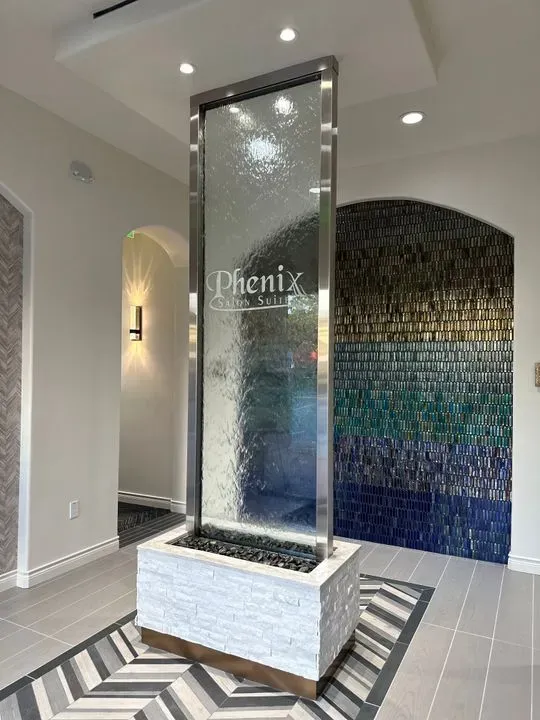 https://cdn.salonspotlight.com/photos/wKaWXv3zPPJw4nlpSpZA/62e9ed13-42c9-4908-8e0c-5f4e433edf87_720x720