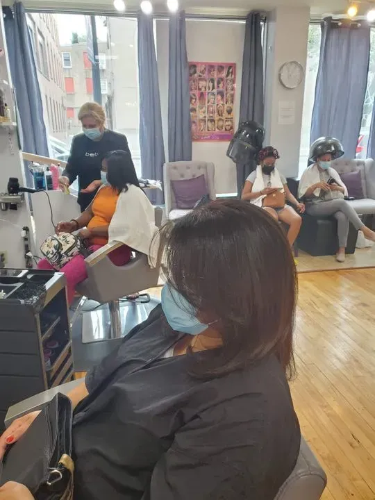https://cdn.salonspotlight.com/photos/wTrmIelizNQBwJ8GqvPg/186a3306-c582-48f2-9642-50be8d8c90f1_720x720