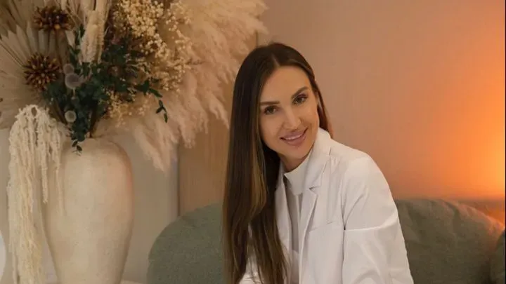 https://cdn.salonspotlight.com/photos/wUSz54Te5HDZVo8bGl1X/21585dd8-abd6-4f3d-9b09-69504ffc97ca_720x720