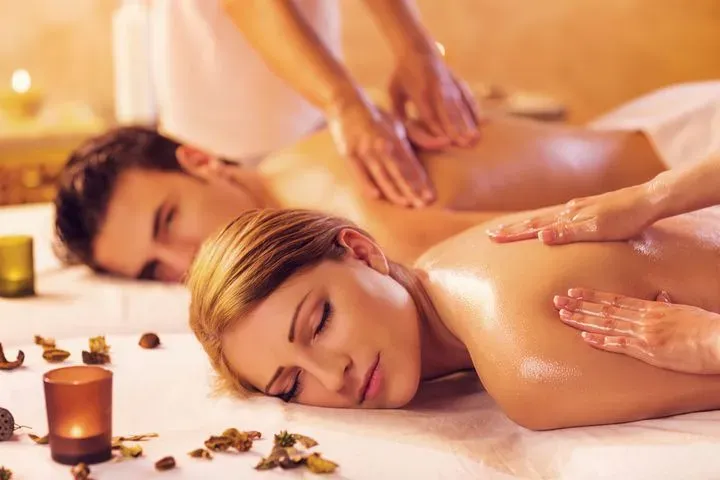 https://cdn.salonspotlight.com/photos/wVgqnN9WwaMtEZxLpqnG/a13294d1-045a-4345-9fdc-88cdd05ca99c_720x720