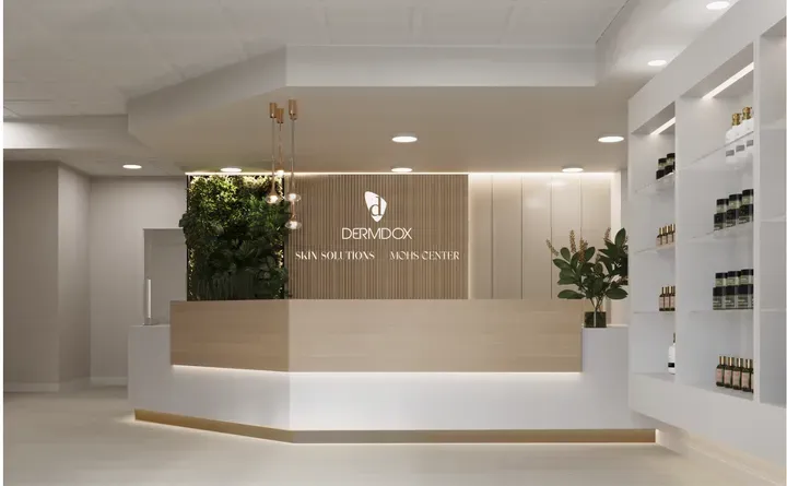 https://cdn.salonspotlight.com/photos/wfFWdjbo3wcumg9kGQW0/eee30854-b4e9-497e-96fc-6f075925c6b3_720x720