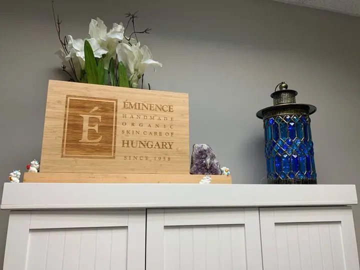 https://cdn.salonspotlight.com/photos/wgTb2DZABLgB36v8NgZV/2e1aa8a4-6a19-4b93-b9e1-526293598c4f_720x720
