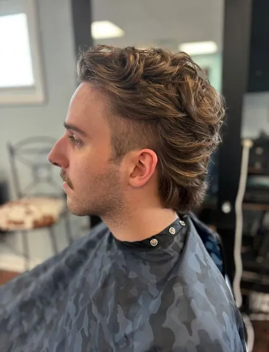https://cdn.salonspotlight.com/photos/wh9pvJfkIDTpRkRi4TXj/2d819548-fe1b-4307-9b35-9c959577cef7_720x720