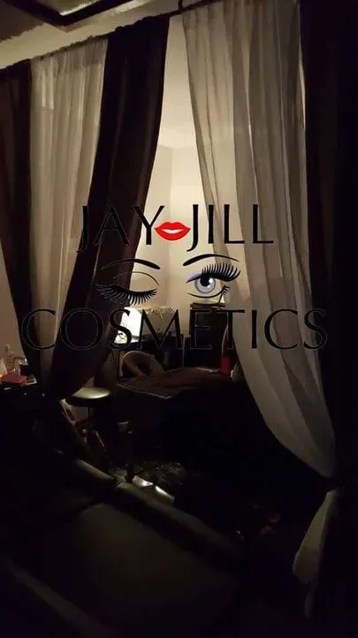 https://cdn.salonspotlight.com/photos/wiuUYvNLW6PPlrpO5cCD/86ce3d50-41c3-4b5c-935f-94d5eba1ea3d_720x720