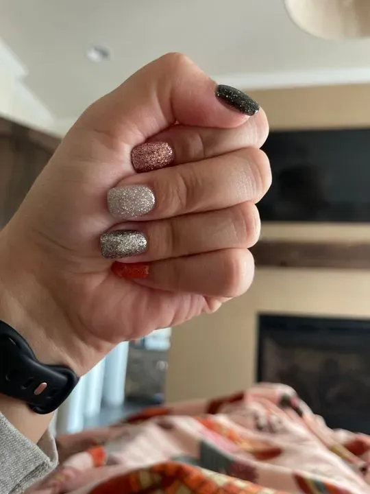 https://cdn.salonspotlight.com/photos/wk11vGKKtyOU3GNx5u2U/7b276b4e-bed2-4714-8ee1-5dd1f7ca10a1_720x720