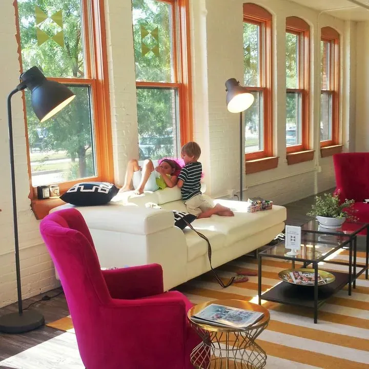 https://cdn.salonspotlight.com/photos/woVZnSxGYaAktTjV74ls/b6529941-cc23-40e1-881e-4b5d240f03d6_720x720
