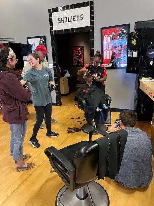 https://cdn.salonspotlight.com/photos/wxwgs6SFmOZOIY9SUxKy/0de049fe-0212-4388-b8c2-c9748e992bd4_720x720