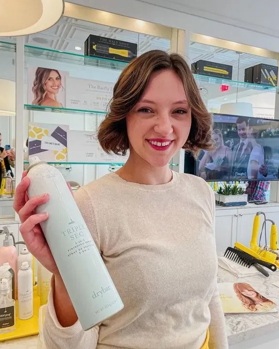 https://cdn.salonspotlight.com/photos/x1yq3fi7MPNx0NnPDlOS/e815ca09-a64a-4a96-9241-3a56b8b86142_720x720