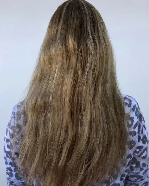 https://cdn.salonspotlight.com/photos/x2fxOeHt7OPimgw4xYUs/3d520fb5-a52e-4da1-bb65-1044fc6d58fe_720x720