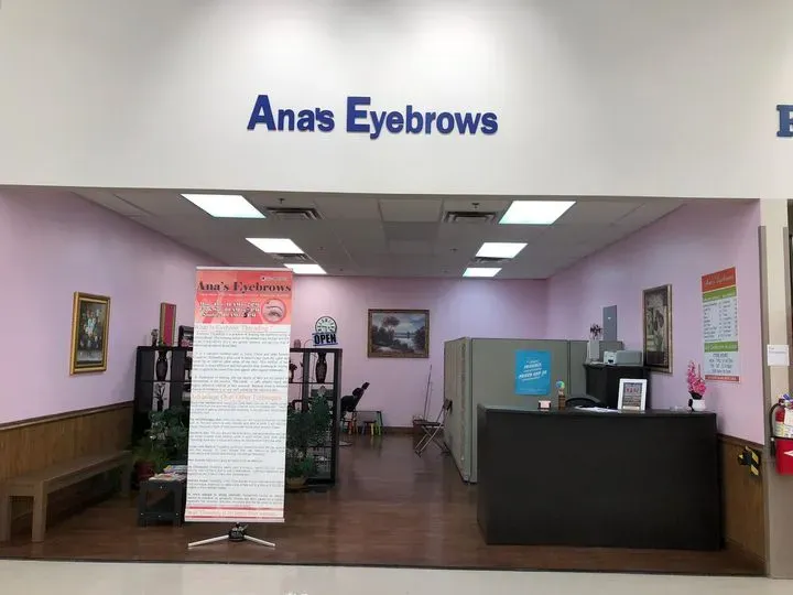 https://cdn.salonspotlight.com/photos/x2glUN2zQTlt7csxswnF/6f7cf59f-eb99-405f-9307-d3b56abc2f15_720x720