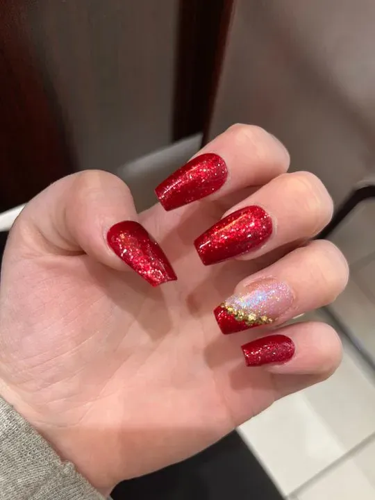 https://cdn.salonspotlight.com/photos/x40bZOrJyFQh8Yz03xFB/67e241cd-79c8-4277-a8ef-7be433c3d737_720x720