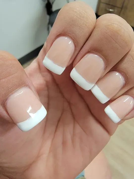 https://cdn.salonspotlight.com/photos/x51OuzLzz2RpL5FgkNDs/9bfbb442-79ab-46e9-85ad-c4e716d1ac4c_720x720