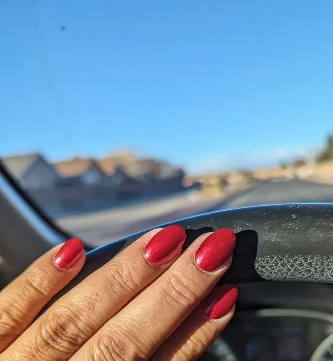 https://cdn.salonspotlight.com/photos/x51OuzLzz2RpL5FgkNDs/ff1adbf8-3279-4e38-be67-1c3faa6f1916_720x720