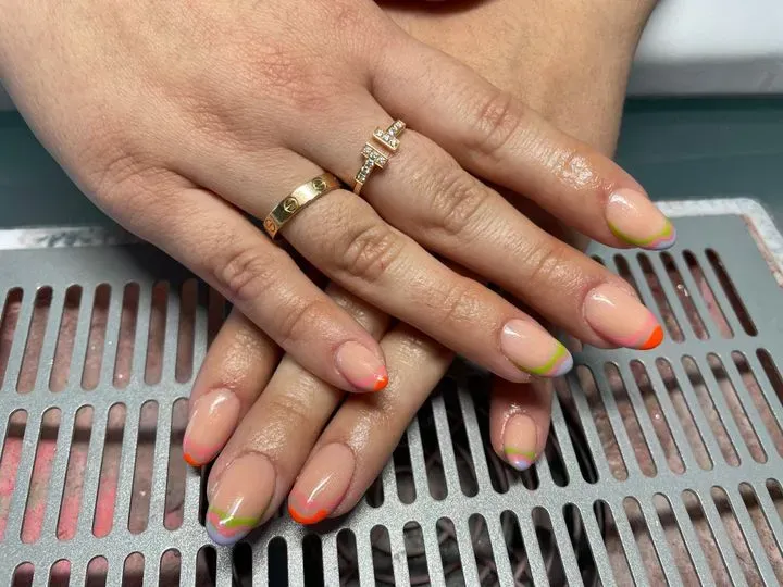 https://cdn.salonspotlight.com/photos/xAYlQtN3n5hv1hvgw5mq/5b62466d-0168-467e-8efd-7b1ce121f5ec_720x720