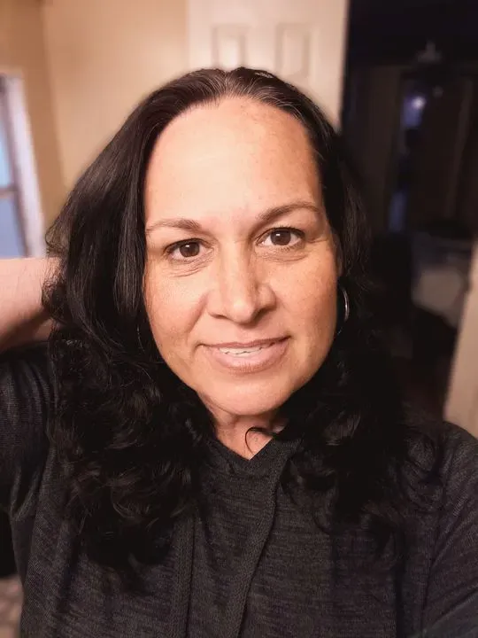 https://cdn.salonspotlight.com/photos/xCvARH8HOvc73n7jJTRV/3bea242a-5f8a-493c-b174-c1daef7a5bf6_720x720